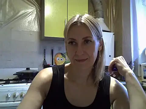 Snapshot of AshleyXHoney chatting on September 8, 2025, 3:00 pm AshleyXHoney online show from September 8, 2025, 3:00 pm