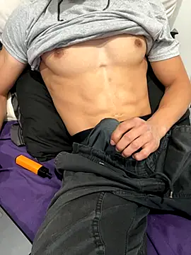Snapshot of jusjames77 chatting on October 24, 2025, 9:30 am jusjames77 online show from October 24, 2025, 9:30 am