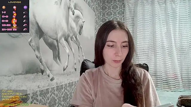 Snapshot of Wowpornoo chatting on February 26, 2025, 5:00 pm Wowpornoo online show from February 26, 2025, 5:00 pm