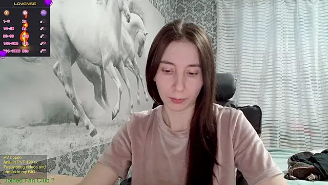 Snapshot of Wowpornoo chatting on February 17, 2025, 12:05 pm Wowpornoo online show from February 17, 2025, 12:05 pm