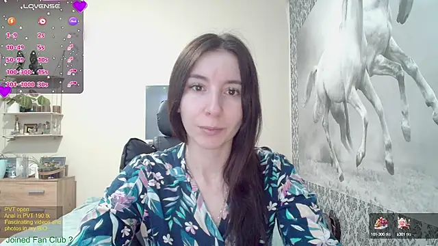 Snapshot of Wowpornoo chatting on January 31, 2025, 9:27 am Wowpornoo online show from January 31, 2025, 9:27 am