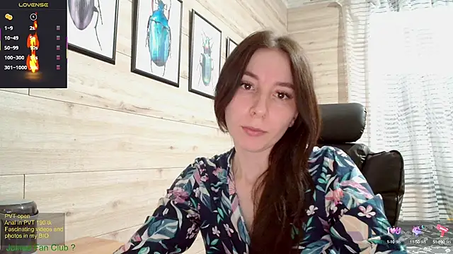 Snapshot of Wowpornoo chatting on March 18, 2025, 11:00 am Wowpornoo online show from March 18, 2025, 11:00 am