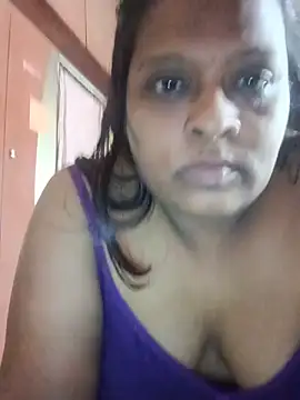 Snapshot of Love_Jenny chatting on May 27, 2026, 8:43 am Love Jenny online show from May 27, 2026, 8:43 am
