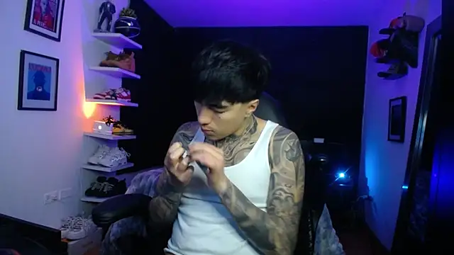 jung dragon online show from October 31, 2025, 6:43 am