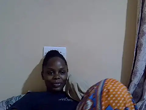 HOT-JAZMINE online show from October 17, 2025, 8:28 am