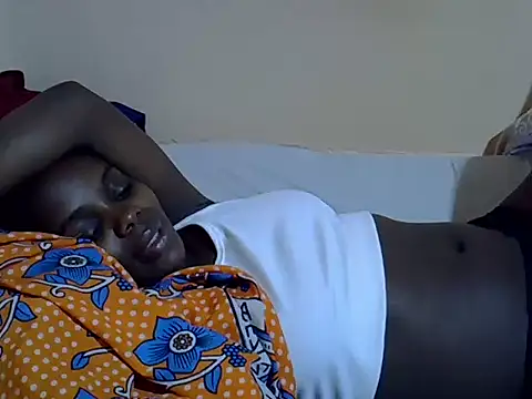 HOT-JAZMINE online show from November 13, 2025, 7:18 pm