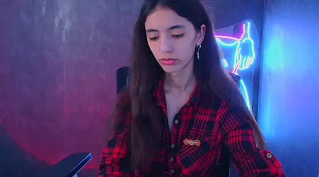 Aishell  online show from February 2, 2025, 10:24 am