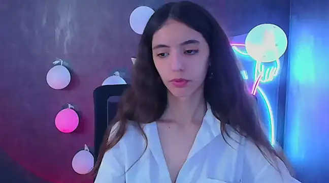 Aishell  online show from March 5, 2025, 1:28 pm