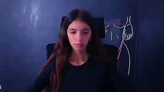 Aishell  online show from September 12, 2025, 11:43 am