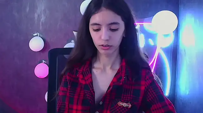 Aishell  online show from March 2, 2025, 3:52 pm