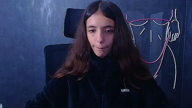 Aishell  online show from September 9, 2025, 5:06 am