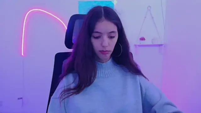 Aishell  online show from December 4, 2025, 12:48 pm