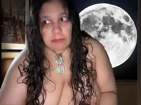 MelanieFawker online show from April 13, 2026, 12:25 am