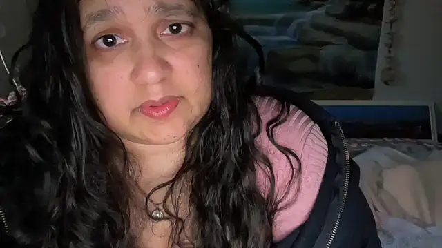 MelanieFawker online show from October 28, 2025, 6:51 pm