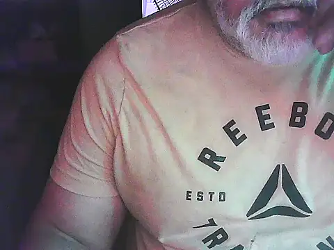 Snapshot of cashot58 chatting on February 25, 2026, 1:22 pm cashot58 online show from February 25, 2026, 1:22 pm