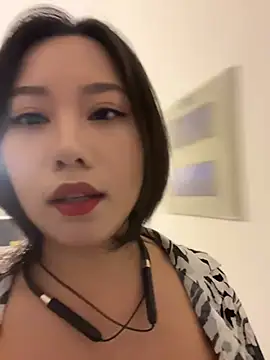 Eliza-E online show from July 14, 2026, 3:11 am