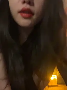 Eliza-E online show from December 18, 2025, 1:26 pm