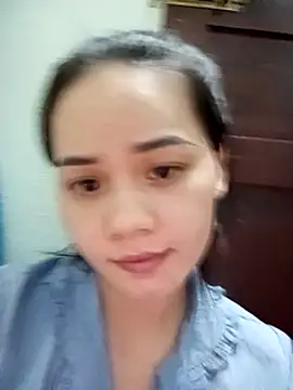Ngoc-Trinh online show from January 5, 2025, 6:13 am