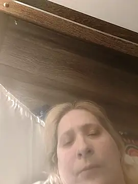 Snapshot of Icedcoffee2024 chatting on November 12, 2025, 5:22 am Icedcoffee2024 online show from November 12, 2025, 5:22 am