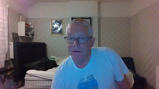 shaun63m online show from September 27, 2025, 1:23 am