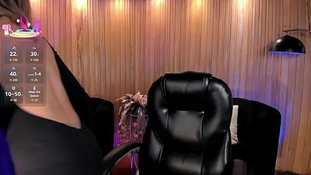 ViolettHansson online show from March 11, 2026, 6:24 pm