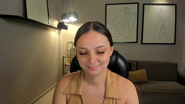 Snapshot of AliceHarper_ chatting on May 6, 2026, 11:31 pm AliceHarper online show from May 6, 2026, 11:31 pm