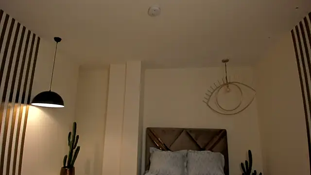 AliceHarper  online show from December 3, 2025, 6:29 pm