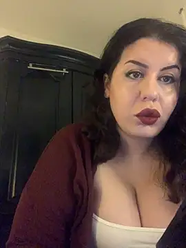 holyeroticss online show from February 8, 2026, 2:31 am