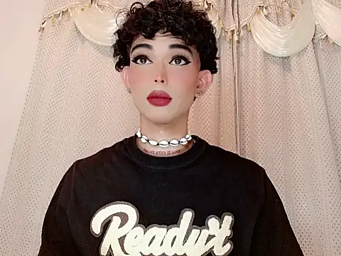 Marian LV online show from December 18, 2025, 5:23 am