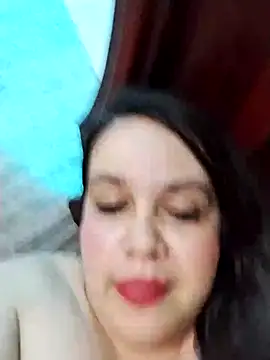 lunanataly online show from February 23, 2025, 10:31 pm