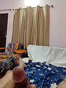 roadtucker123 online show from February 13, 2025, 4:17 pm