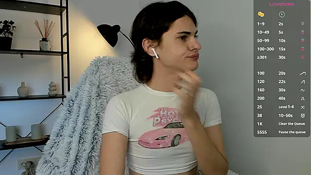 Snapshot of little_femb0y chatting on February 18, 2026, 1:18 pm little femb0y online show from February 18, 2026, 1:18 pm