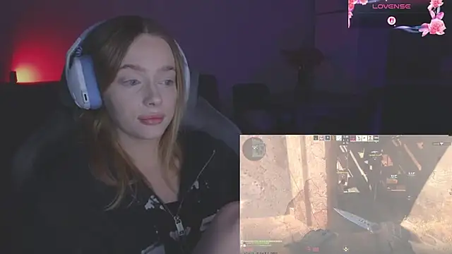  MayShy  online show from December 4, 2025, 8:13 am