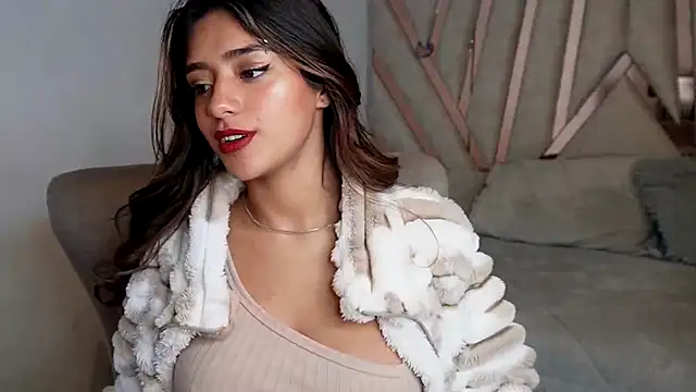 Rebecca 055 online show from April 4, 2026, 3:40 pm