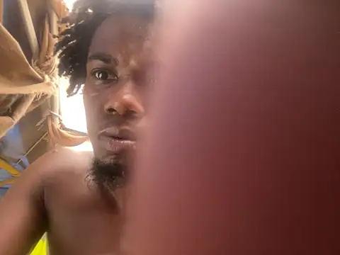 SlimeCrownzOut5 online show from September 21, 2025, 8:14 pm