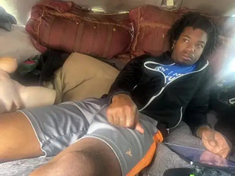 SlimeCrownzOut5 online show from February 16, 2026, 5:55 pm