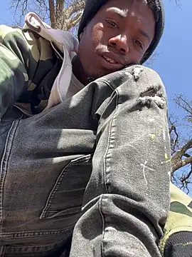 SlimeCrownzOut5 online show from March 4, 2025, 7:01 pm