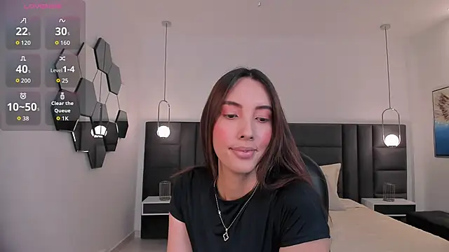 AnaisNin online show from October 5, 2025, 5:47 pm