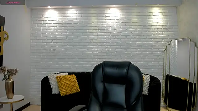 AnaisNin online show from November 7, 2025, 3:11 am