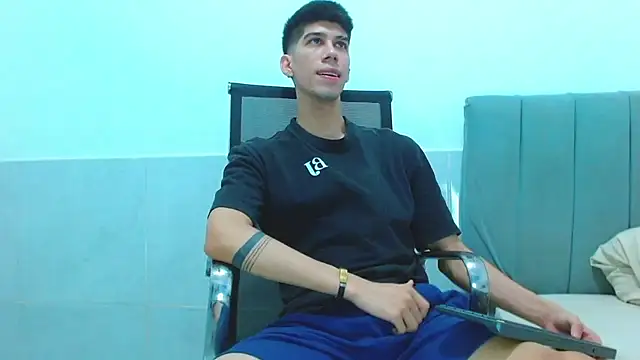 jhony-sex online show from February 14, 2026, 4:34 am