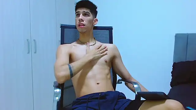 jhony-sex online show from October 2, 2025, 6:28 am