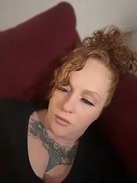 TXTATTOOEDBARBIE online show from April 21, 2026, 2:03 am