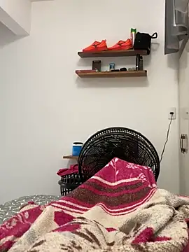 thfrances online show from September 21, 2025, 1:27 pm