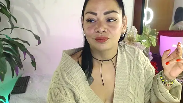 Snapshot of Ginna--mia chatting on February 22, 2025, 2:06 am Ginna--mia online show from February 22, 2025, 2:06 am