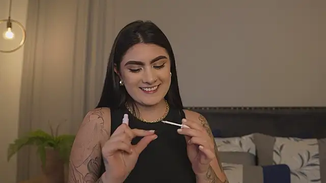 IrisBaker online show from February 10, 2026, 10:09 pm