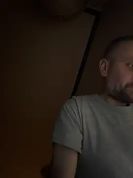 Snapshot of Huncutkuki chatting on December 2, 2025, 4:41 pm Huncutkuki online show from December 2, 2025, 4:41 pm