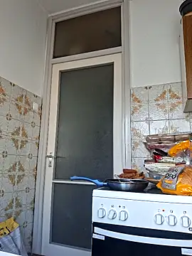 Snapshot of Huncutkuki chatting on February 16, 2025, 10:32 am Huncutkuki online show from February 16, 2025, 10:32 am