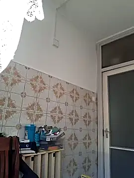 Snapshot of Huncutkuki chatting on February 21, 2025, 6:29 am Huncutkuki online show from February 21, 2025, 6:29 am