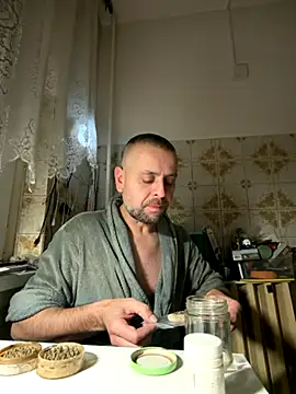 Snapshot of Huncutkuki chatting on December 20, 2025, 11:07 pm Huncutkuki online show from December 20, 2025, 11:07 pm