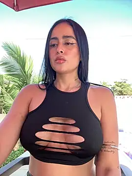 Snapshot of Alexandra_duque chatting on September 27, 2025, 8:37 pm Alexandra duque online show from September 27, 2025, 8:37 pm